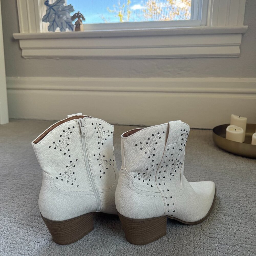 White Short Studded Cowgirl Boots